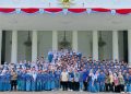 FOTO BERSAMA-Ratusan pelajar yang tergabung dalam Forum OSIS Jawa Barat (FOJB) foto bersama di Istana, pada Selasa (5 Mei 2026). (Foto: BPMI Setpres).