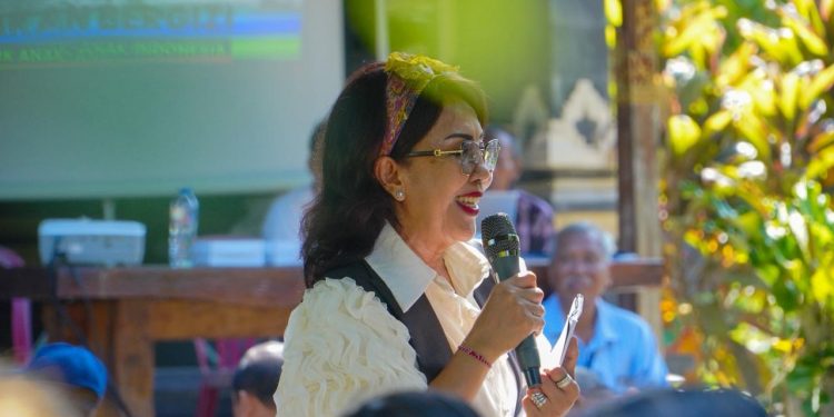 Anggota Komisi IX DPR RI, Tutik Kusuma sosialisasikan program MBG