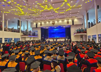 UGJ Cirebon wisuda 704 mahasiswa