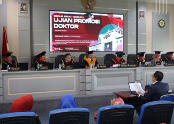 FOTO: Wakil Ketua Pengadilan Tinggi Agama Gorontalo, Mohamad Yamin,S.H., M.H saat mempertahankan disertasi dalam sidang promosi doktor di Pascasarjana UIN SGD Bandung,Jumat, (17/7/2026)/dok.istimewa/bedanews.com/Dendy Raspati