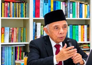 Prof.Dr.Ahmad Rusdiana,MM/tek.IA